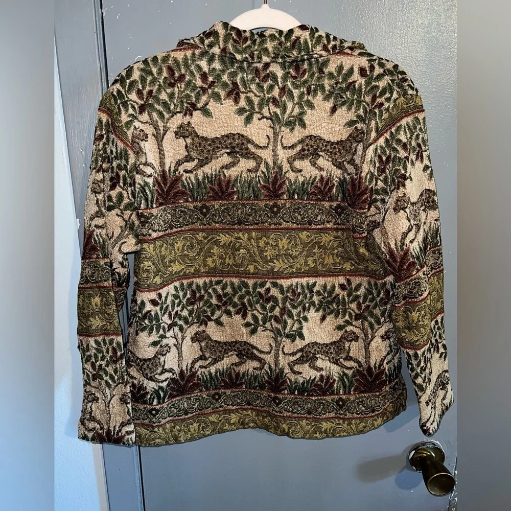 E.L.C.C. Petite medium button down floral cheetah print jacket. - Picture 2 of 5